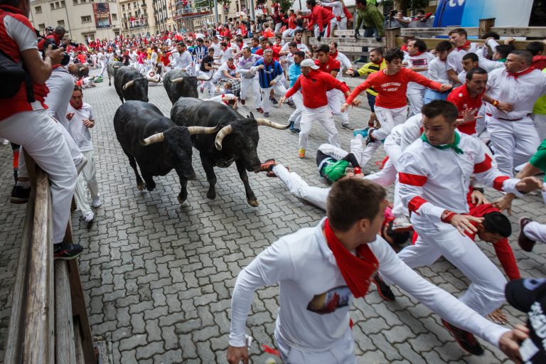 Pamplona,,Spain,-,July,14,,2017:,Bulls,And,People,Running