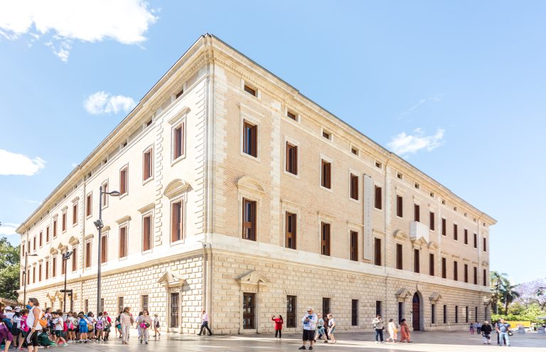 shutterstock_1460459894