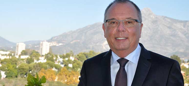 Advokat med passion för trummor