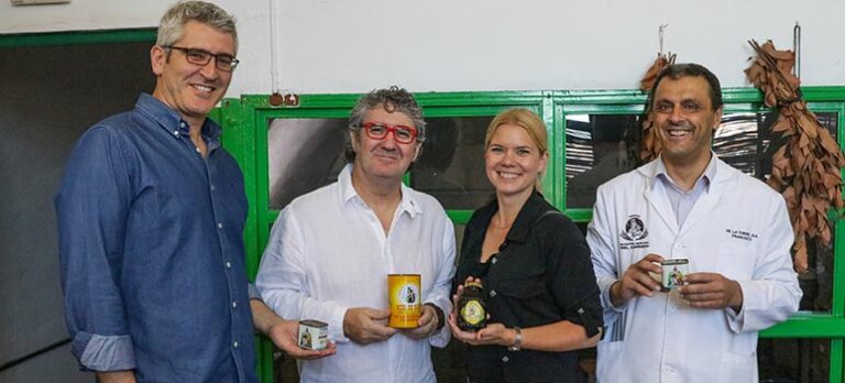 aa27d0c1cc17706da23baccf4309ade1