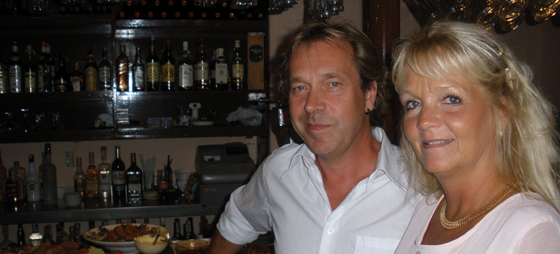 Här har vi det nya krögarparet på Golden Days i Fuengirola, Marcus och Christina Rubin Här har vi det nya krögarparet på Golden Days i Fuengirola, Marcus och Christina Rubin