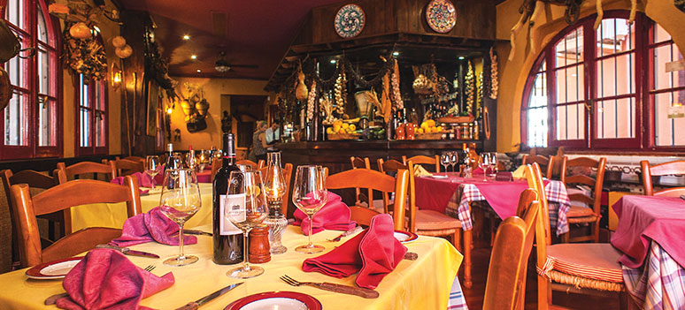 restaurant-mesonCalahonda