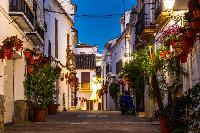 Estepona,-,September,25,,2018:,Typical,Street,In,Estepona,By