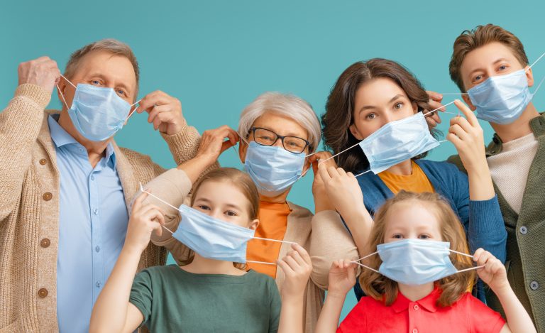 Family,Is,Wearing,Facemasks,During,Coronavirus,And,Flu,Outbreak.,Virus