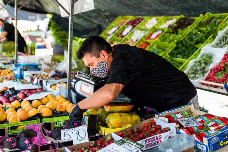 Calvià,,Mallorca,,Spain,-,June,22,2020:,Vendor,Wearing,A