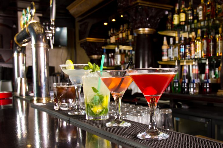 Five,Cocktails,On,The,Bar,Counter