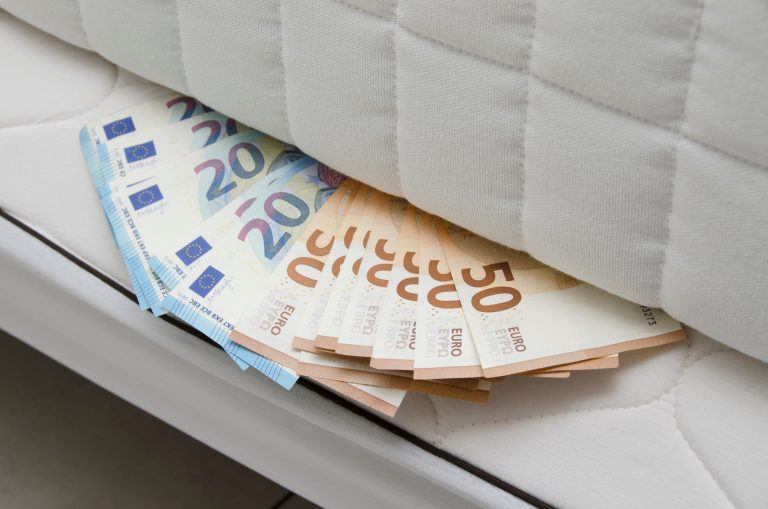 Euros,Cash,Hidden,Under,The,Mattress,,Several,Papers,Money