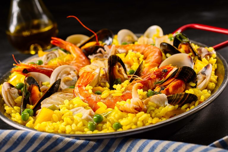 Paella,A,La,Margarita,With,Shellfish,Including,Pink,Prawns,,Clams