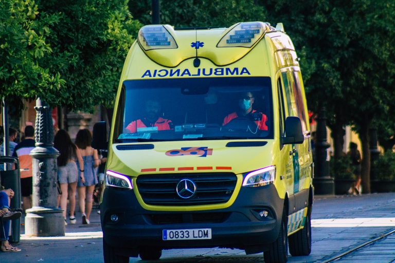 Seville,Spain,July,02,,2021,Ambulance,Driving,Through,The,Streets