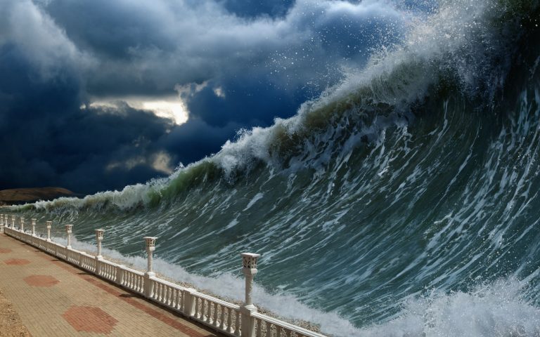 Apocalyptic,Dramatic,Background,-,Giant,Tsunami,Waves,,Dark,Stormy,Sky