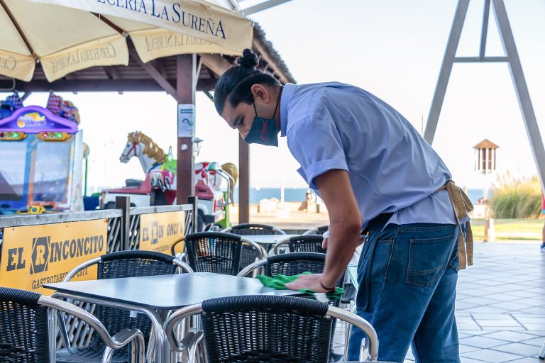 Huelva,,Spain,-,July,4,,2020:,A,Waiter,In,Face