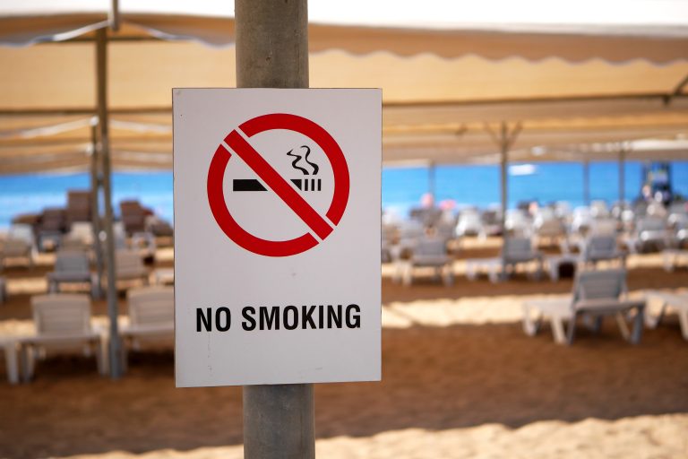 No,Smoking,Sign,On,The,Beach.,Smoking,Is,Not,Allowed