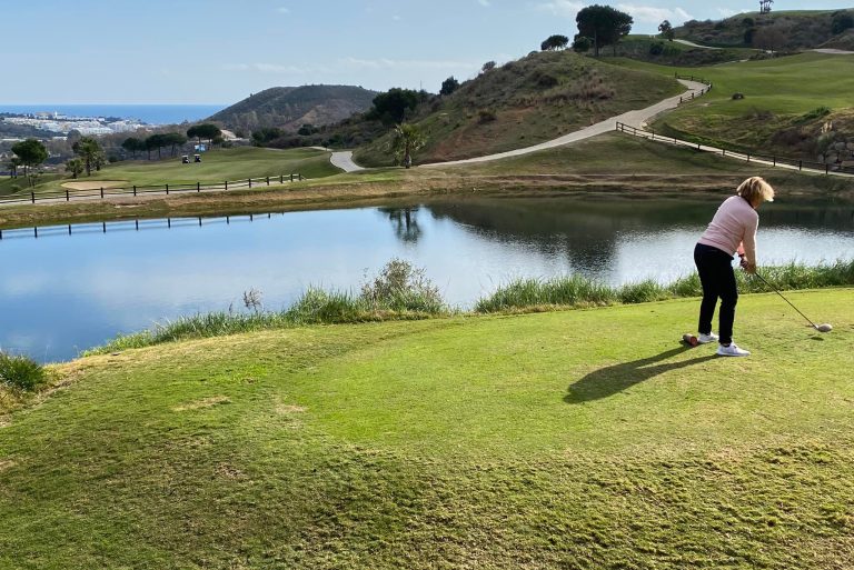 Calanova-Sjo-och-hav-i-sikte-kopia