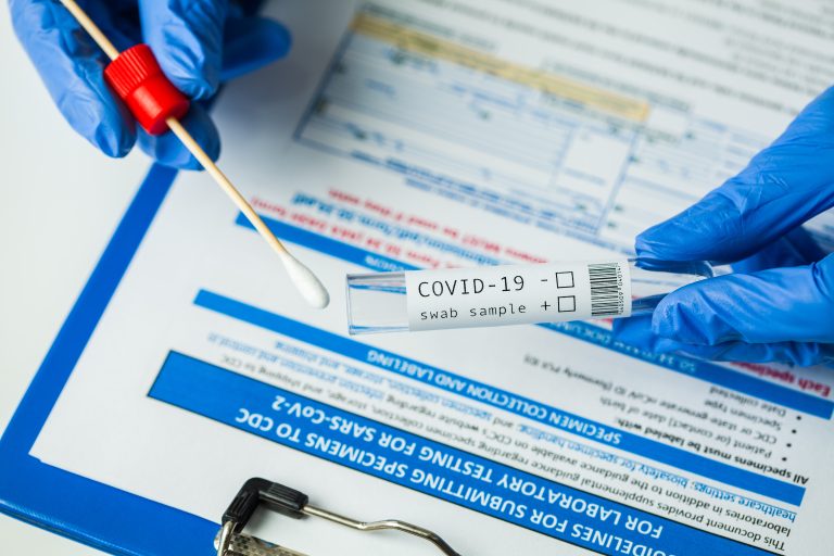 Medical,Worker,Holding,Swab,Sample,Collection,Kit,test,Tube,For,Performing