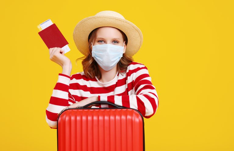 Excited,Young,Female,Tourist,With,Suitcase,In,Casual,Clothes,Hat