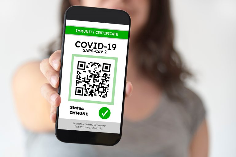 Unrecognizable,Young,Woman,Showing,On,Her,Smartphone,Screen,A,Certificate
