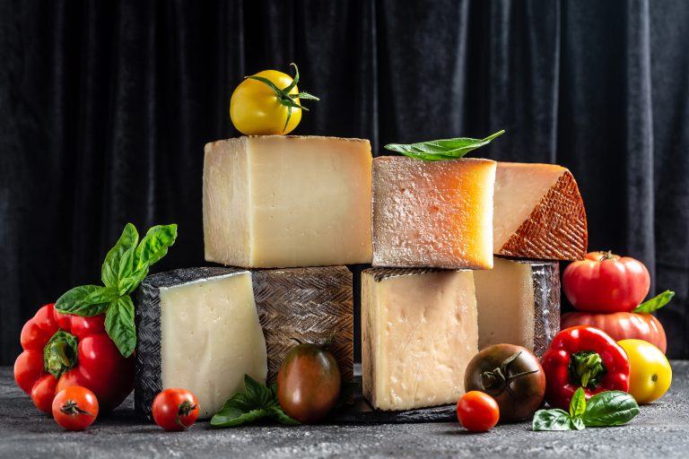 Assortment,Of,Cheeses,,Different,Kinds,Of,Delicious,Cheese,,Spanish,Manchego