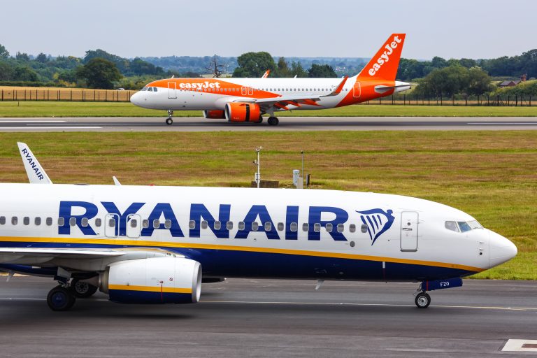 Luton,,United,Kingdom,-,July,8,,2019:,Ryanair,Boeing,737-800