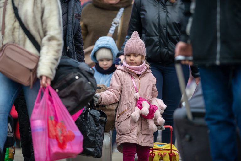 Isaccea,,Romania.,05,March,,2022.,Refugee,Ukrainians,Walk,From,Ukraine