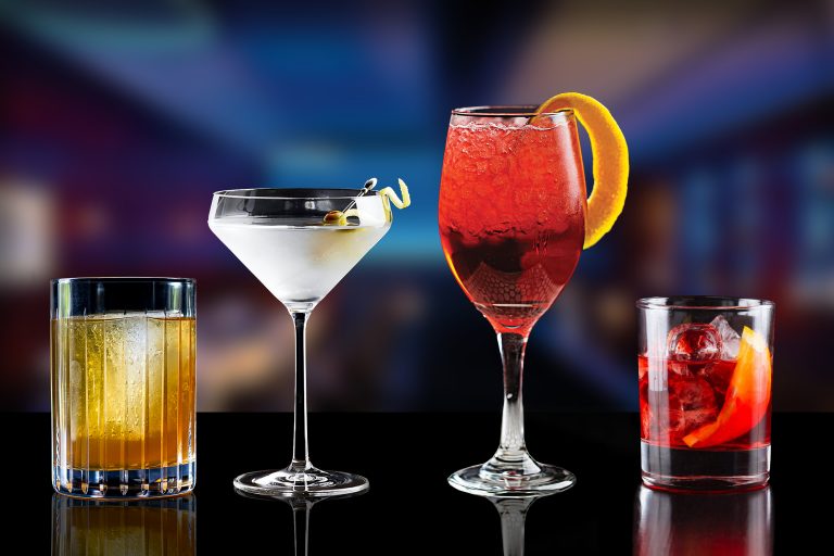Selection,Of,Cocktails,Martini,Spritz,Bramble,Gin,Tonic,Bar,Blurred