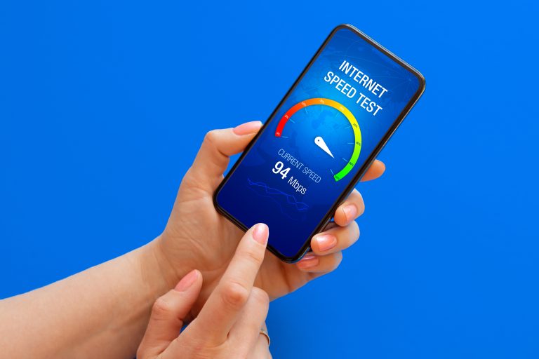 Internet,Connection,Speed,Test,On,Mobile,Phone