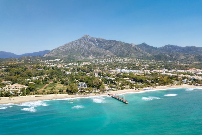 Beautiful,And,Unique,Aerial,Perspective,Of,Luxury,And,Exclusive,Area