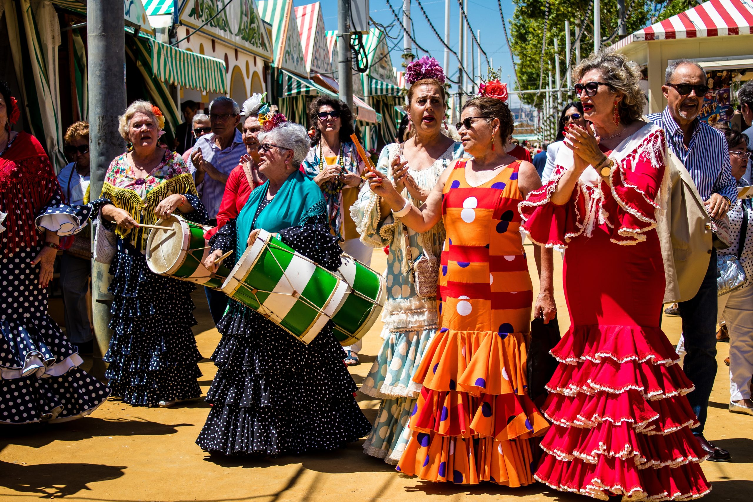 Seville,,Spain,-,May,05,,2022,Sevillians,Dressed,In,Traditional