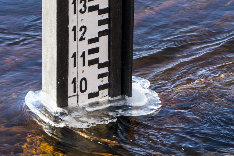 Water,Indicator,On,The,River,With,A,Raised,Level,Of