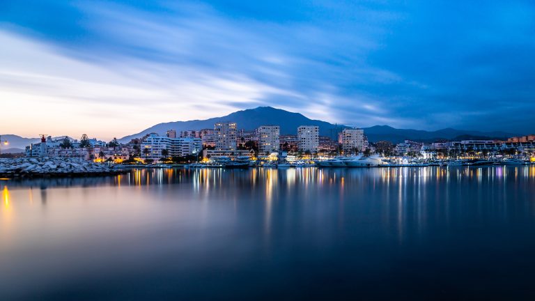 Long,Exposure,Of,Estepona,Port,And,Beach,Taken,At,Sunset