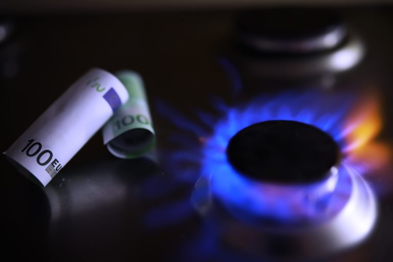 The,Cost,Of,Gas,,The,Euro,Crisis.,100,Euros,On