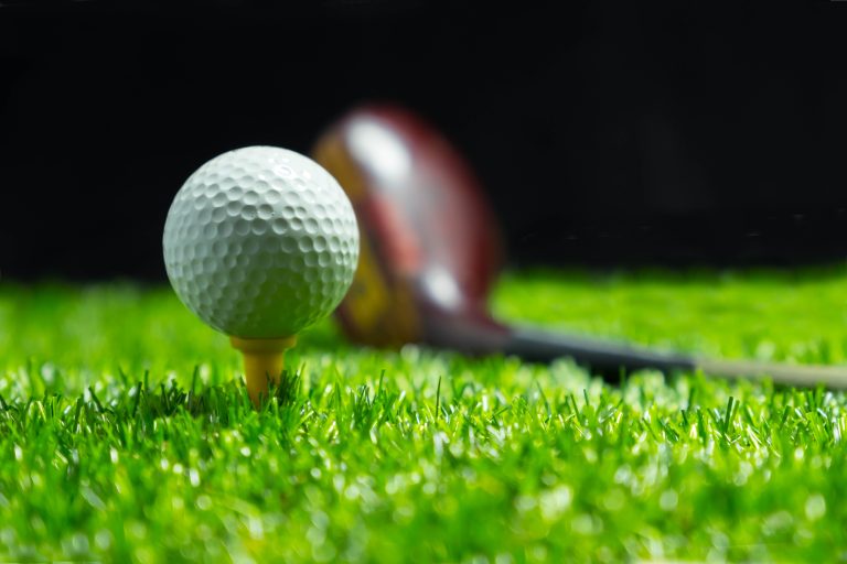 Golf,Ball,On,Grass