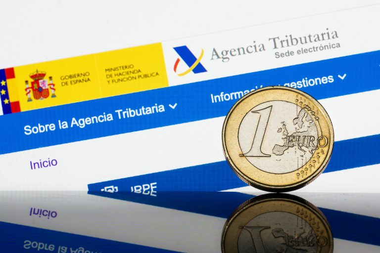 Madrid,espaã±a;march,14,2022:,Income,Tax,Campaign,Spain.,Euro,Coin,Irpf