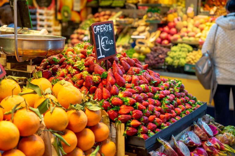 Strawberry,1,Euro,Offer,On,Farmers,Market,In,Spain,Malaga