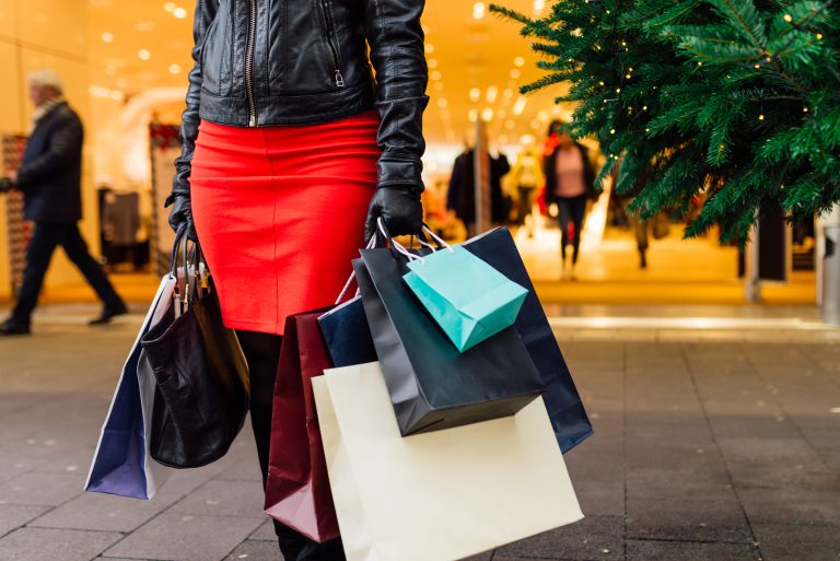 Christmas,Shopping.,Beautiful,Happy,Girl,With,Shopping,Bags.,Shopping,Center.