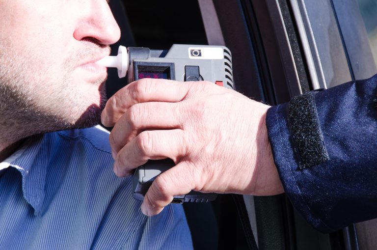 Photo,Depicting,Clinical,Tests,Trzezewosci,State,Driver,By,A,Policeman