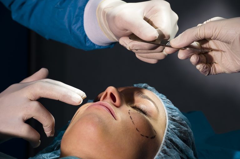 Woman,Receiving,Plastic,Operation