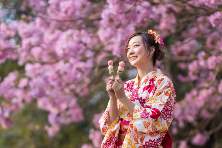 Japanese,Woman,In,Traditional,Kimono,Dress,Holding,Sweet,Hanami,Dango