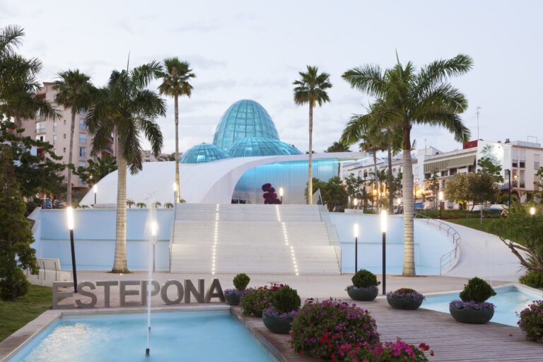 Estepona,,Spain,-,May,31,,2017:,The,Orchidarium,Of,Estepona