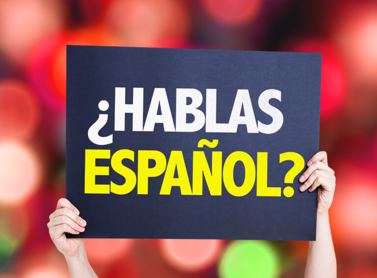 Do,You,Speak,Spanish,(in,Spanish),Placard,With,Bokeh,Background
