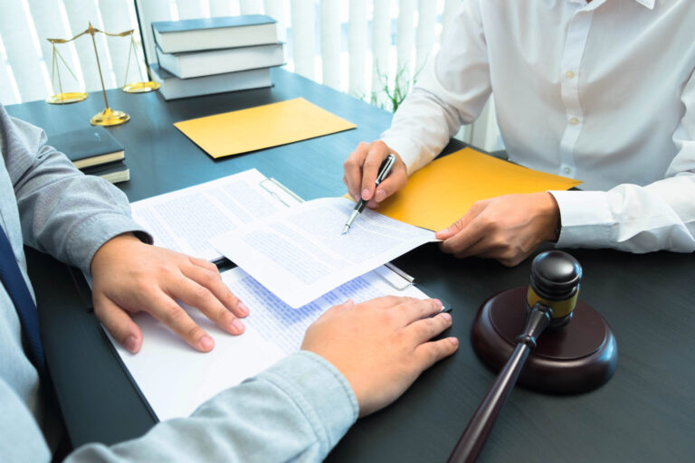 Consult,With,Lawyers,About,Company,Registration,,Trademark,Registration,,Criminal,Cases,