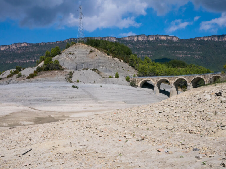 Dry,Yesa,Reservoir,During,Draught,In,September,,Zaragoza,Province,,Aragon,