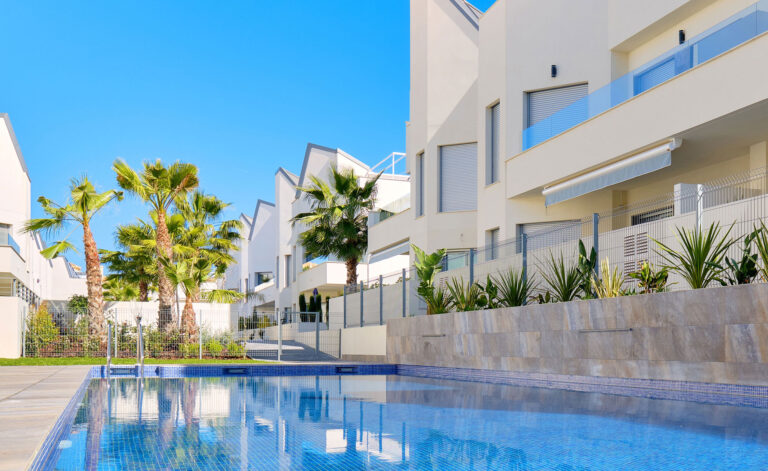 shutterstock_1751460800