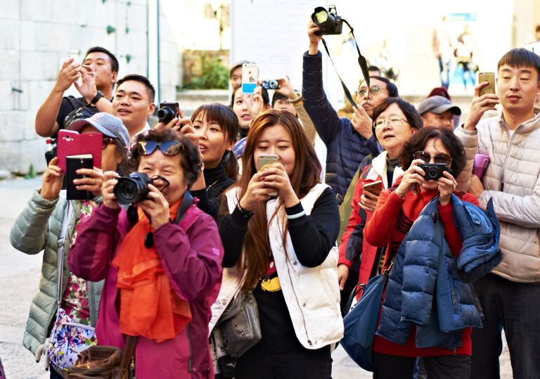 Segovia,,Spain,-,December,12th,2015:,Group,Of,Asian,Tourists
