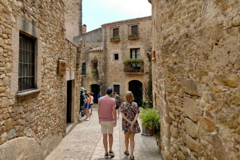 30,07,2022:pals-spain,street,Of,The,Medieval,Town,Pals,With,Tourists,Visiting,The