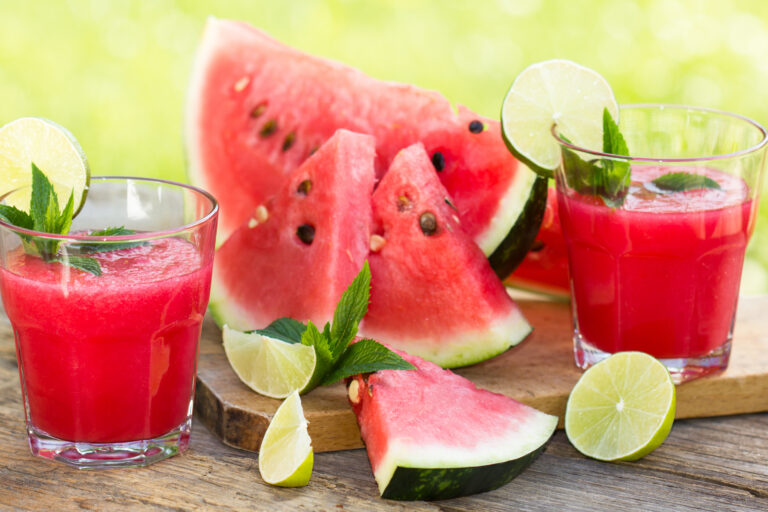 Watermelon,Smoothies,With,Lime,And,Mint