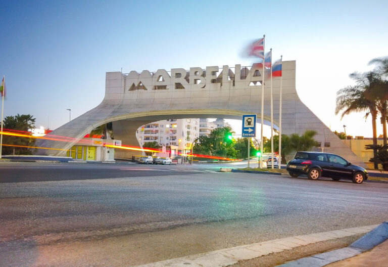 Marbella,,Malaga/spain,-,07,08,2019:,Marbella,Arch,Sign,At