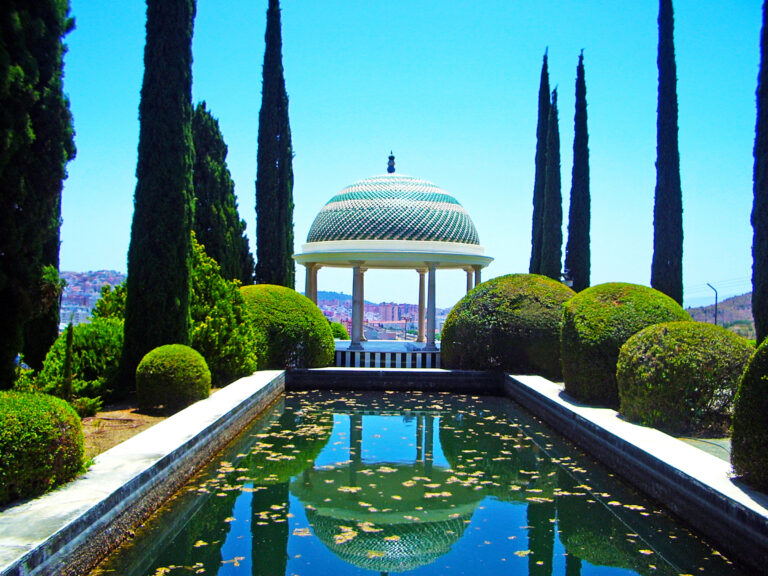 The,Historical,Viewpoint,,La,Concepciã³n,Botanical,Garden,,Malaga,,Spain,,July