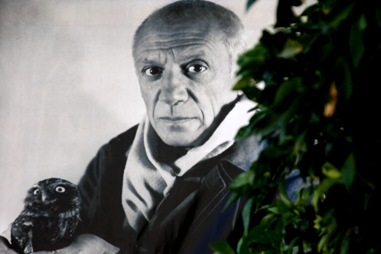 Dubrovnik,,Croatia,-,August,22,,2016:,Street,Poster,With,Pablo