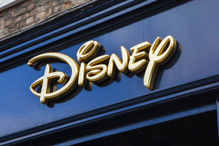 York,,Uk,-,August,26th,2015:,The,Sign,For,A