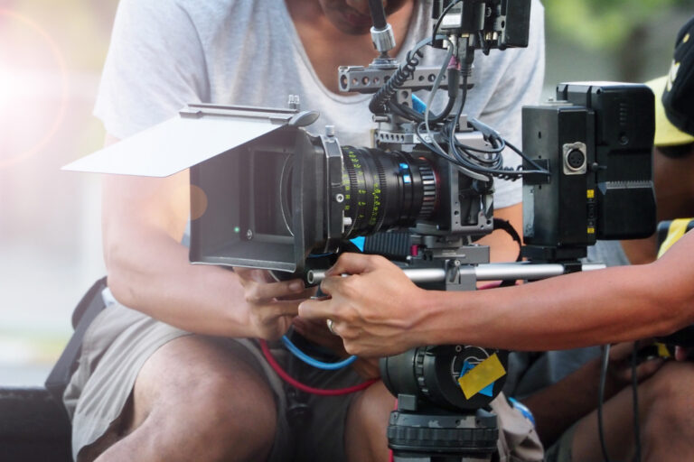 Behind,The,Scenes,Of,Movie,Shooting,Or,Video,Production,And